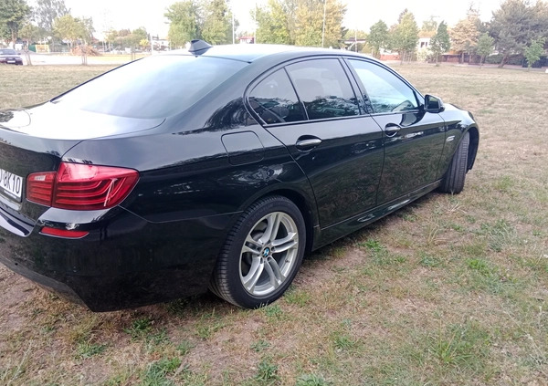 BMW Seria 5 cena 96000 przebieg: 142000, rok produkcji 2015 z Bobolice małe 79